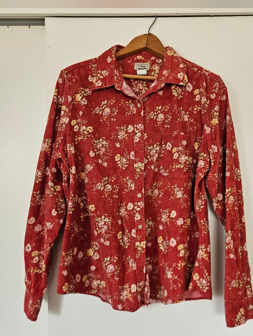 LL Bean Womens Shirt L Corduroy Floral Button Up Cottage Country Thin Wale